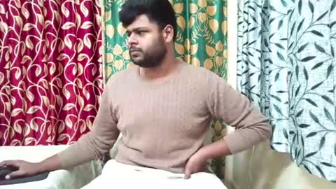 thecuteboyy online show from July 7, 12:45 am