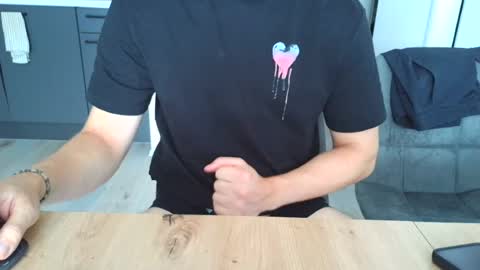 thecuteguy144949 online show from July 9, 9:24 am