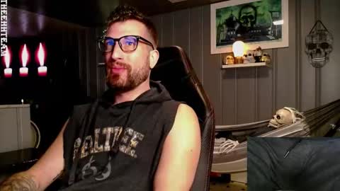 Snapshot of theehhteam chatting on September 23, 8:26 pm H online show from September 23, 8:26 pm