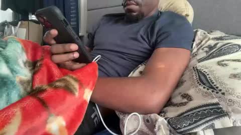 theeshooterr online show from November 18, 1:14 pm