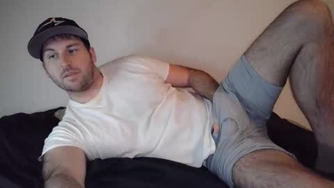 Theetwohander online show from April 4, 1:34 am