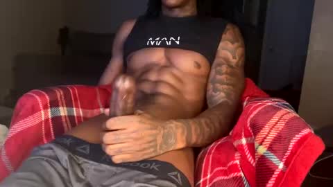 TheeUglyDude online show from December 4, 1:30 am