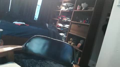 thehouseguy513 online show from January 19, 12:59 pm