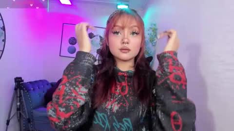 Theia  online show from March 28, 2:07 pm