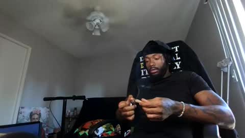 IXMCOUPLE444 online show from April 12, 12:14 am