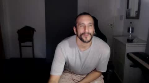 KINGOFPAINS online show from September 12, 2:57 am