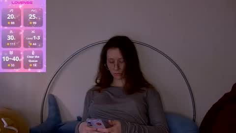 thelavess online show from March 18, 6:52 am