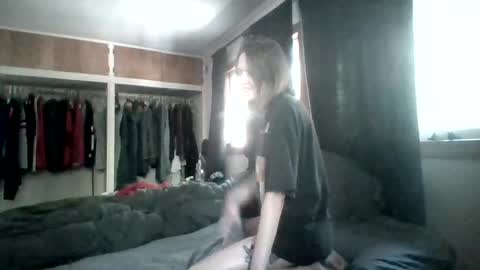 lovecreep online show from September 16, 9:40 pm