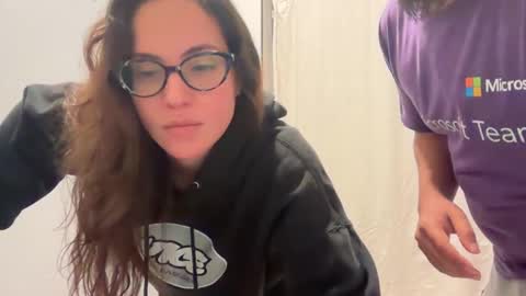 Lovepu7584 online show from October 18, 3:33 am