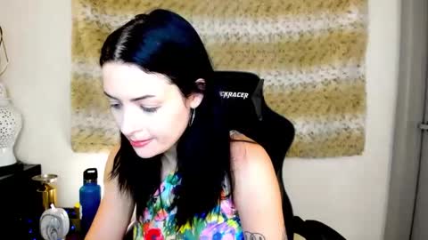 Snapshot of themelrose chatting on September 16, 10:02 pm themelrose online show from September 16, 10:02 pm