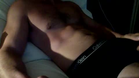 themikee818 online show from April 24, 1:24 pm