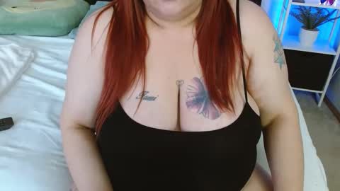 im on randomly so follow to know when im online online show from December 4, 8:45 pm