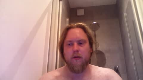 thenewdude1992 online show from May 29, 9:24 pm