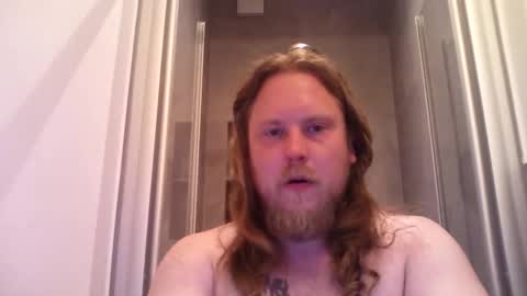 thenewdude1992 online show from May 30, 9:57 pm