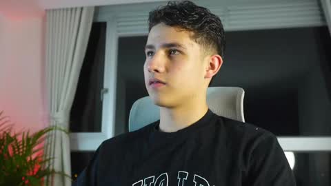  THEO- MATEO  online show from March 1, 11:47 pm