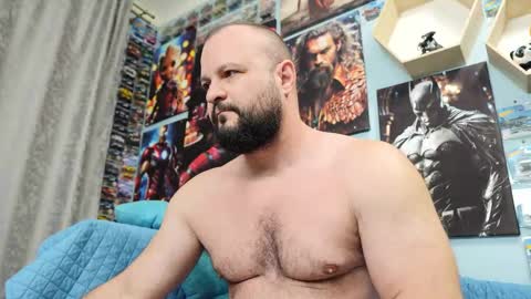 Chris online show from October 26, 5:08 am