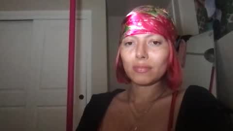 therain222 online show from March 14, 6:39 am