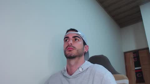 Santiago Enrique online show from February 7, 4:48 am