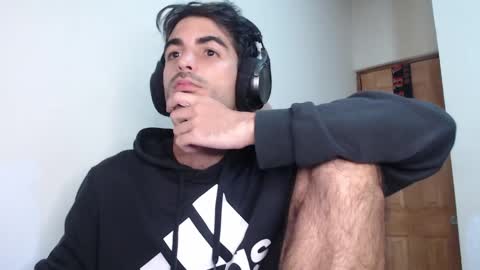 Santiago Enrique online show from April 9, 6:30 am