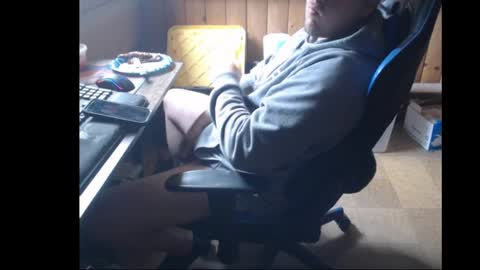 Snapshot of therealbigcheese0695 chatting on January 20, 5:37 pm therealbigcheese0695 online show from January 20, 5:37 pm