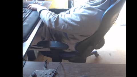 Snapshot of therealbigcheese0695 chatting on March 1, 3:27 pm therealbigcheese0695 online show from March 1, 3:27 pm