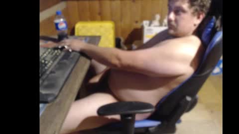 Snapshot of therealbigcheese0695 chatting on October 4, 10:18 pm therealbigcheese0695 online show from October 4, 10:18 pm