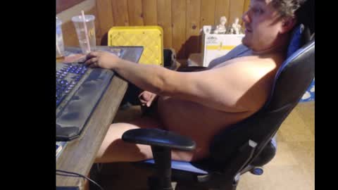 Snapshot of therealbigcheese0695 chatting on September 21, 9:41 pm therealbigcheese0695 online show from September 21, 9:41 pm