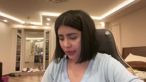 Snapshot of therealcamilabaddie chatting on October 19, 2:27 am therealcamilabaddie online show from October 19, 2:27 am