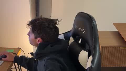 therealdylansdick online show from November 15, 4:47 am