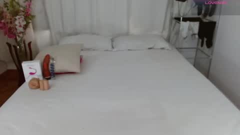 therockalejandro online show from March 25, 6:58 pm