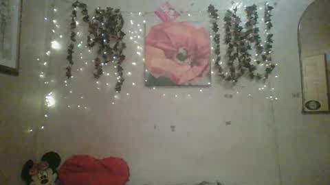 sillymillie0 online show from April 3, 11:44 pm