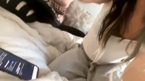 theskyerae online show from April 13, 1:43 am