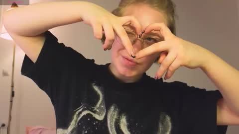 Lucia online show from January 13, 5:37 am