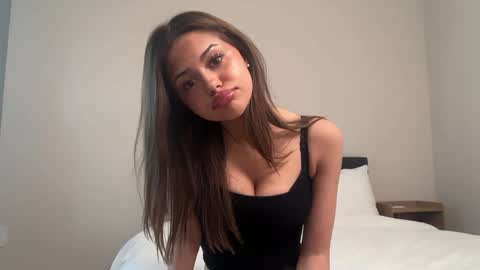 thesummerwoods online show from April 9, 1:42 am