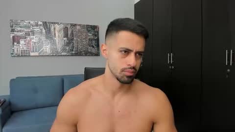 Snapshot of thiago_driussi chatting on October 15, 12:50 pm thiago_driussi online show from October 15, 12:50 pm