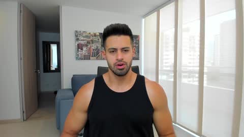 Snapshot of thiago_driussi chatting on February 2, 3:39 pm thiago_driussi online show from February 2, 3:39 pm