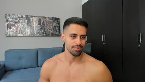 Snapshot of thiago_driussi chatting on October 16, 8:51 pm thiago_driussi online show from October 16, 8:51 pm