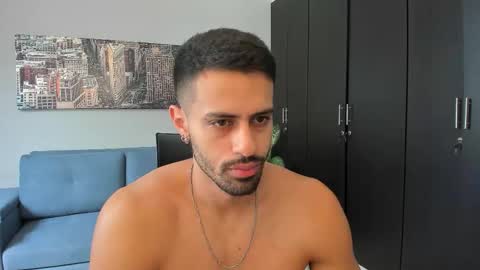 Snapshot of thiago_driussi chatting on October 10, 2:12 pm thiago_driussi online show from October 10, 2:12 pm