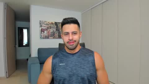 Snapshot of thiago_driussi chatting on February 18, 1:21 am thiago_driussi online show from February 18, 1:21 am