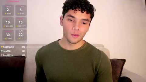 Just Thiago  online show from February 17, 5:44 pm