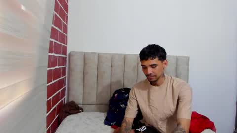 thiago_mille online show from June 19, 4:57 pm