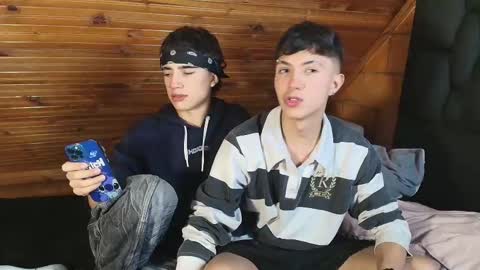 thiago_n_sam online show from October 25, 11:49 pm