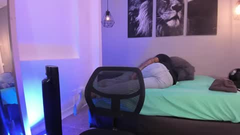 Thiago online show from December 3, 10:12 am