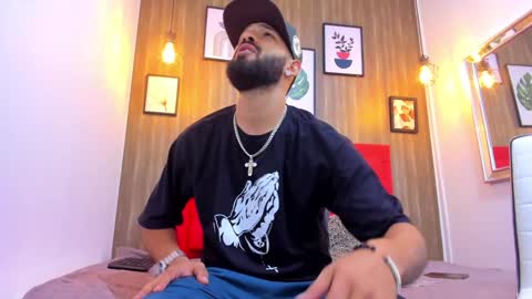 Thia Gomez online show from January 23, 6:24 pm