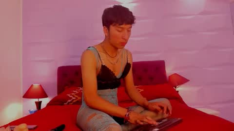 Thiago online show from October 17, 7:07 pm