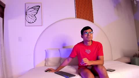 thiagovega_ online show from July 22, 4:03 am