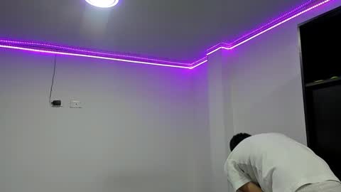 Thiago Wells online show from February 9, 2:38 am