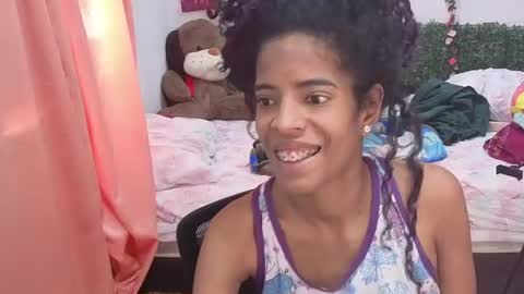 thiana_horny online show from July 24, 7:22 pm