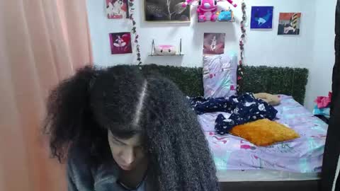 thiana_horny online show from June 5, 2:00 pm