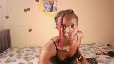 thickiie online show from April 4, 3:19 pm